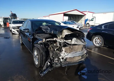 2018 Mercedes-Benz C 300 4Matic z USA, uszkodzony, nr VIN WDDWF4KB7JR330140